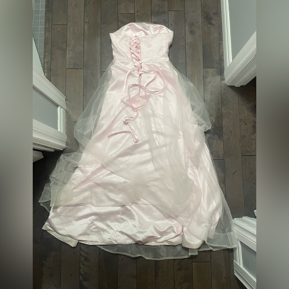 Pink strapless dresss